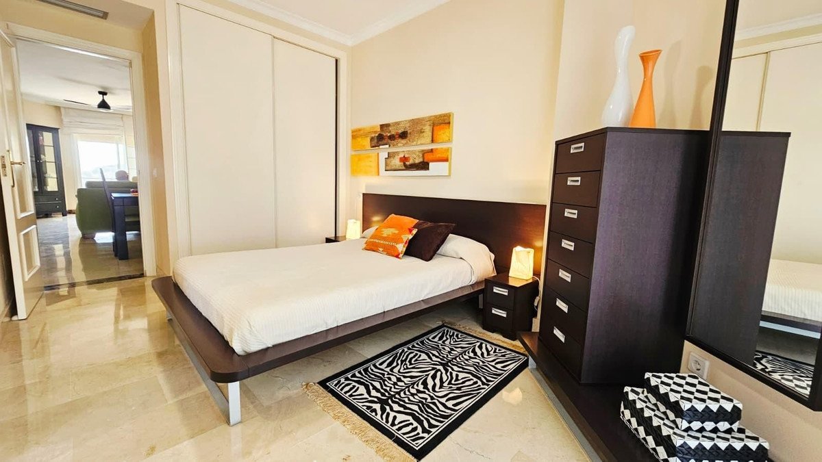 3 Bed Penthouse Duplex in Bel Air