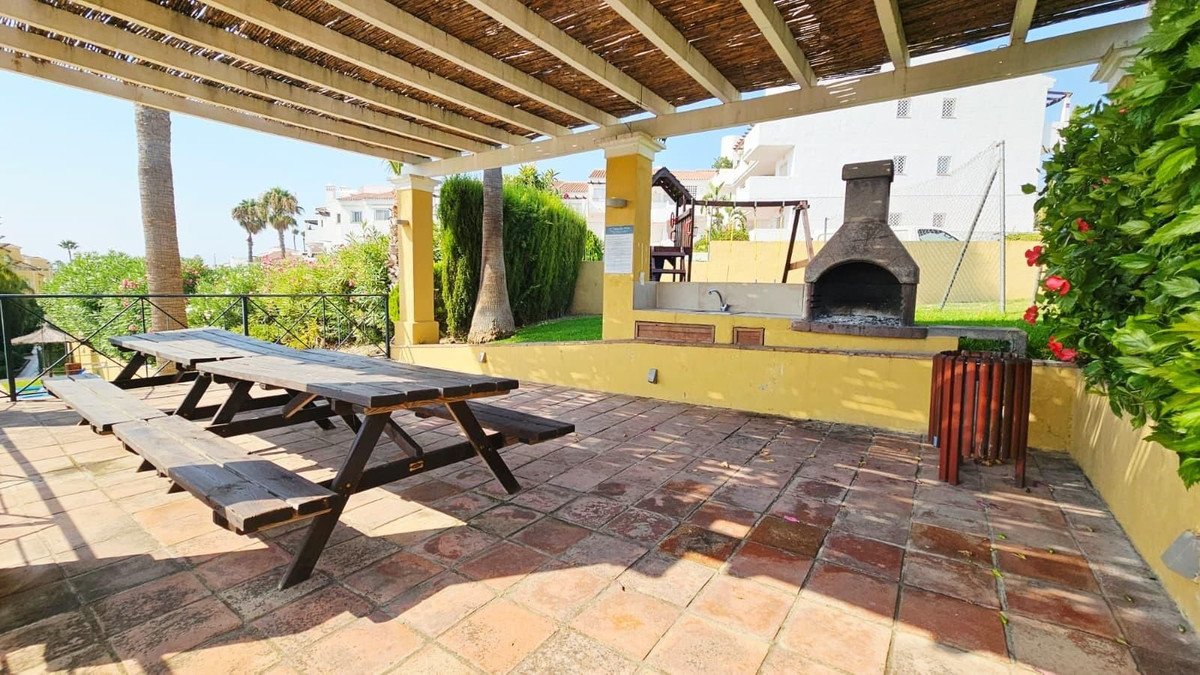 3 Bed Penthouse Duplex in Bel Air