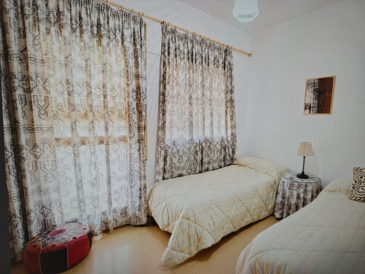 5 Bed Townhouse in Victoria Eugenia