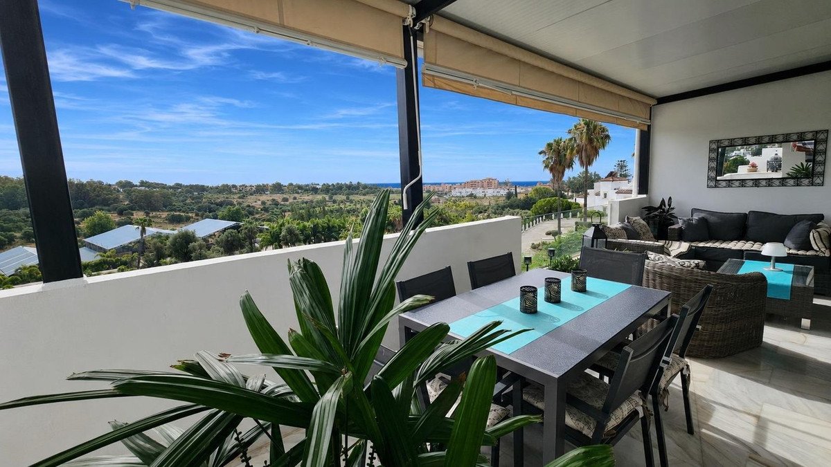 3 Bed Penthouse Duplex in Bel Air