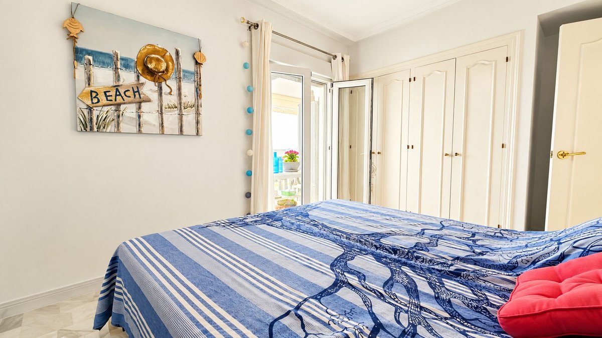 3 Bed Penthouse Duplex in Bel Air