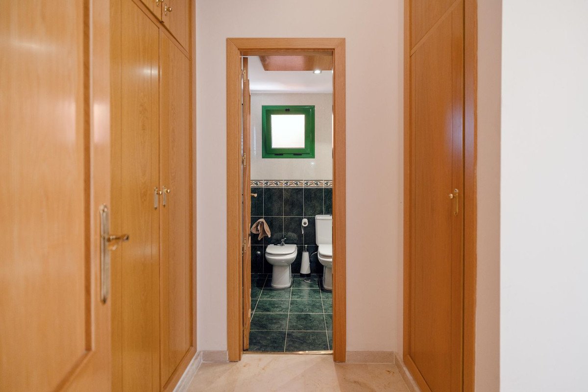 4 Bed Top Floor Apartment in Fuengirola