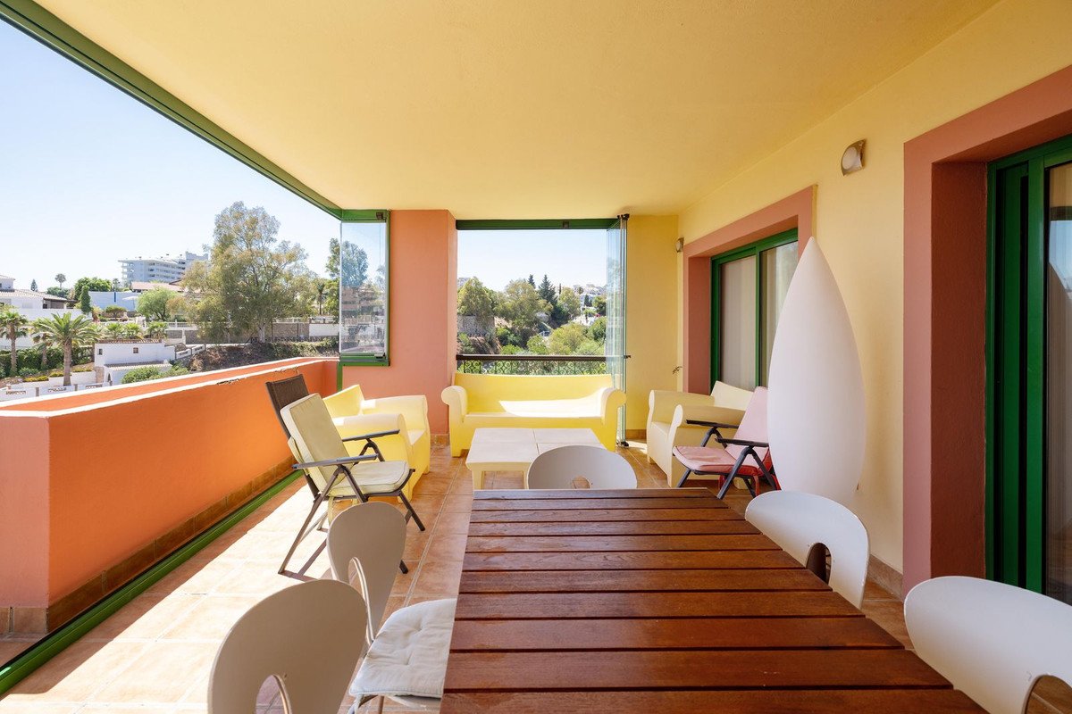 4 Bed Top Floor Apartment in Fuengirola