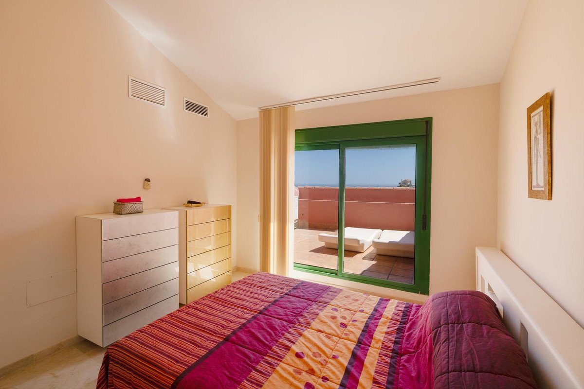 4 Bed Top Floor Apartment in Fuengirola