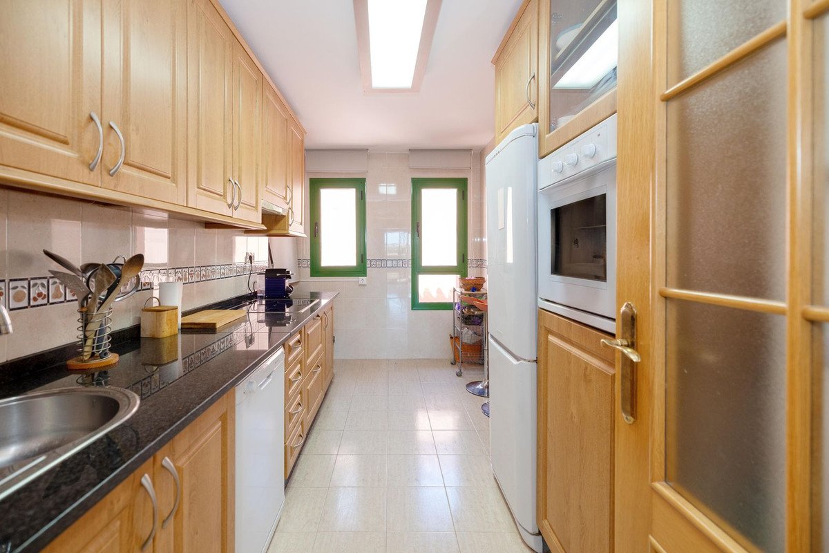 4 Bed Top Floor Apartment in Fuengirola
