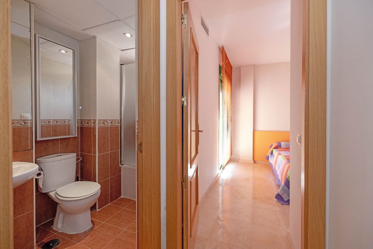 4 Bed Top Floor Apartment in Fuengirola