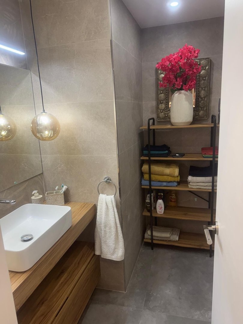 2 Bed Top Floor Apartment in Fuengirola