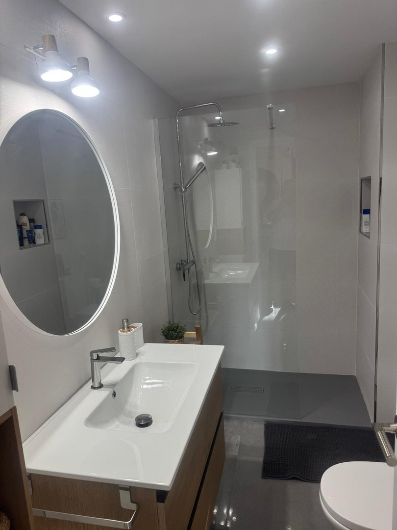 2 Bed Top Floor Apartment in Fuengirola