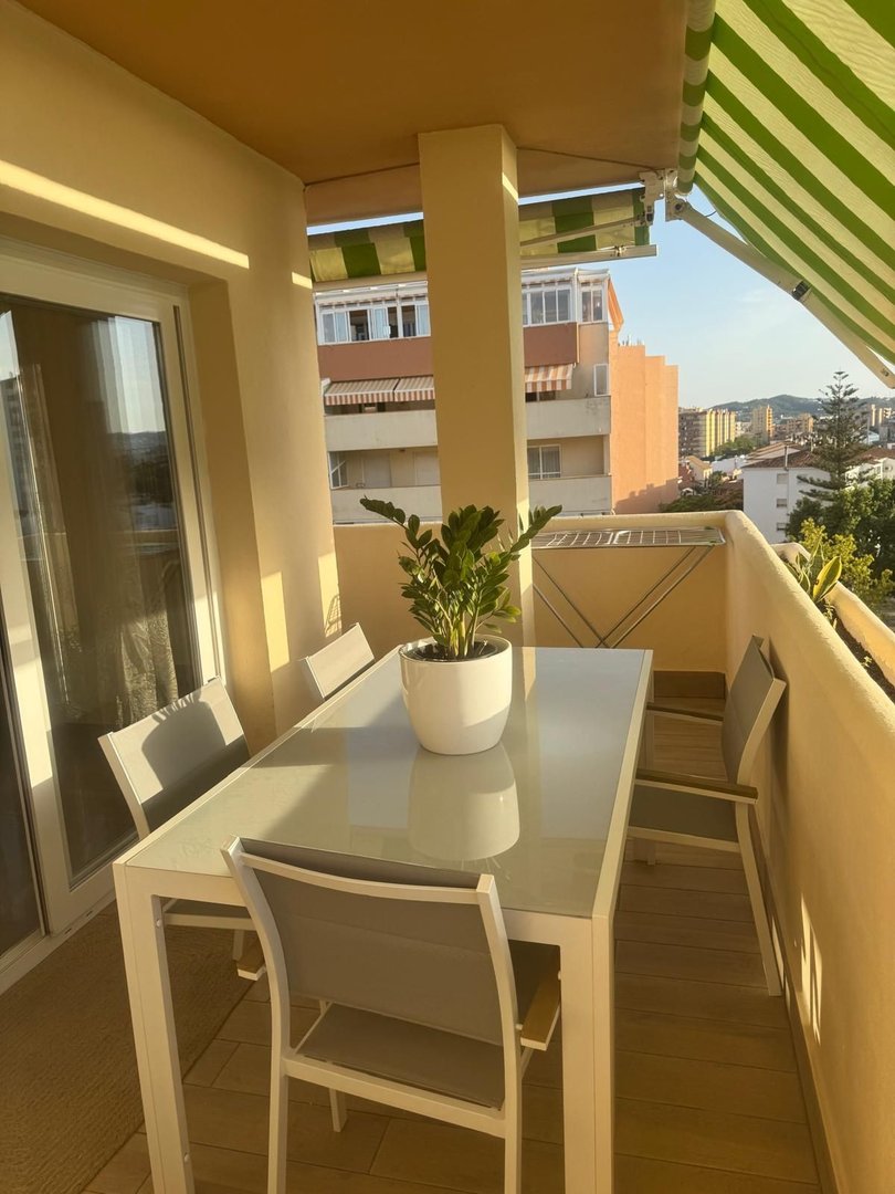2 Bed Top Floor Apartment in Fuengirola