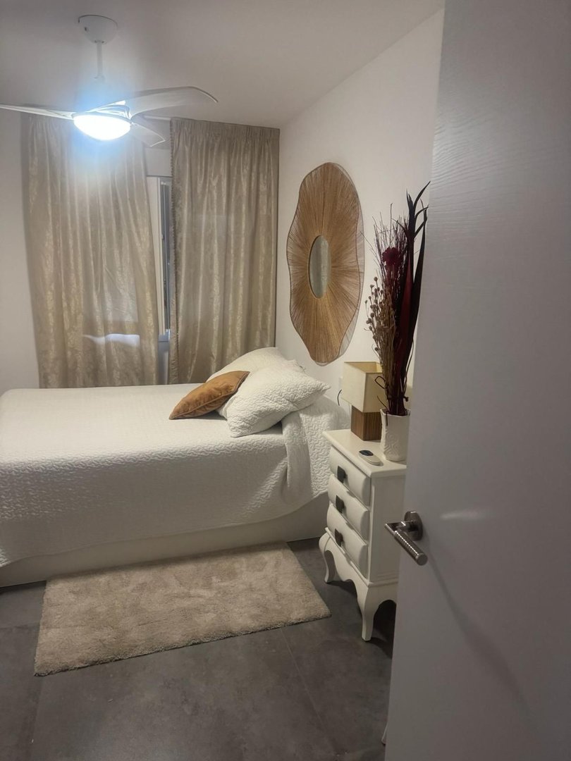 2 Bed Top Floor Apartment in Fuengirola