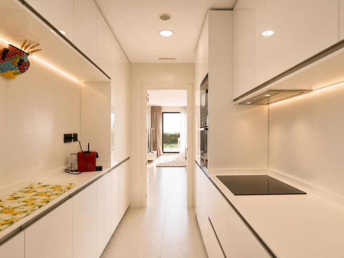 2 Bed Ground Floor Apartment in Estepona