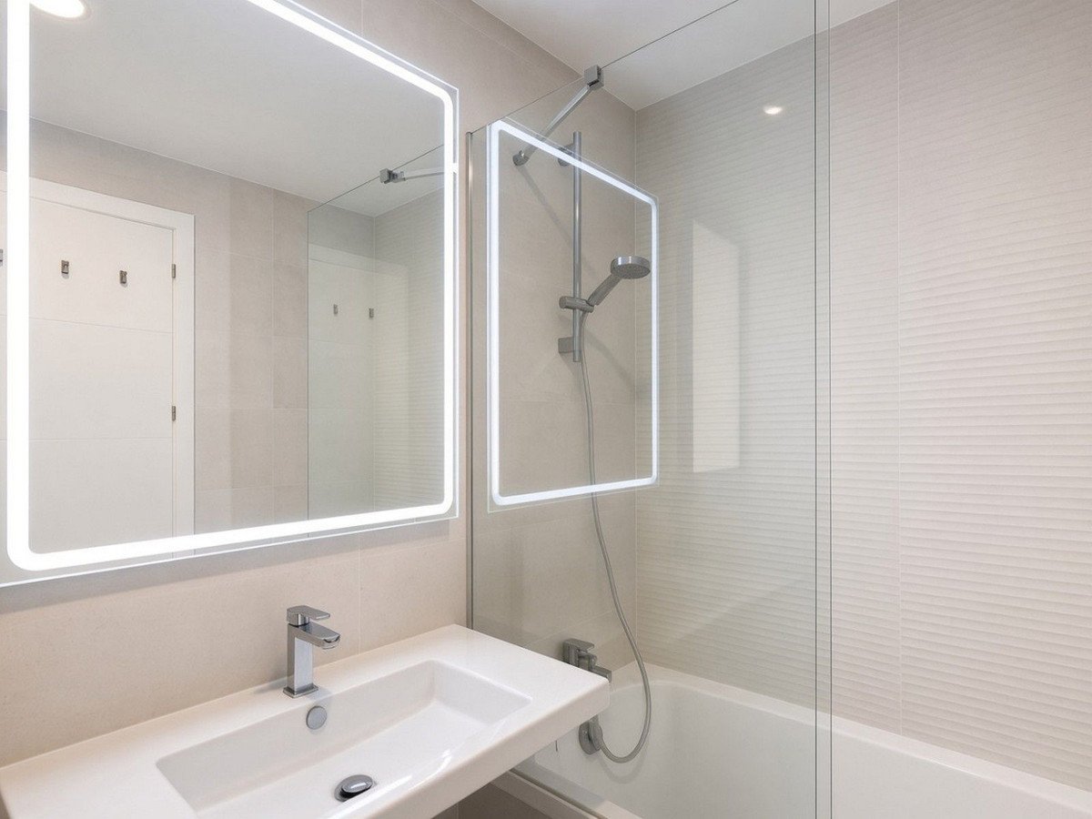 2 Bed Ground Floor Apartment in Estepona