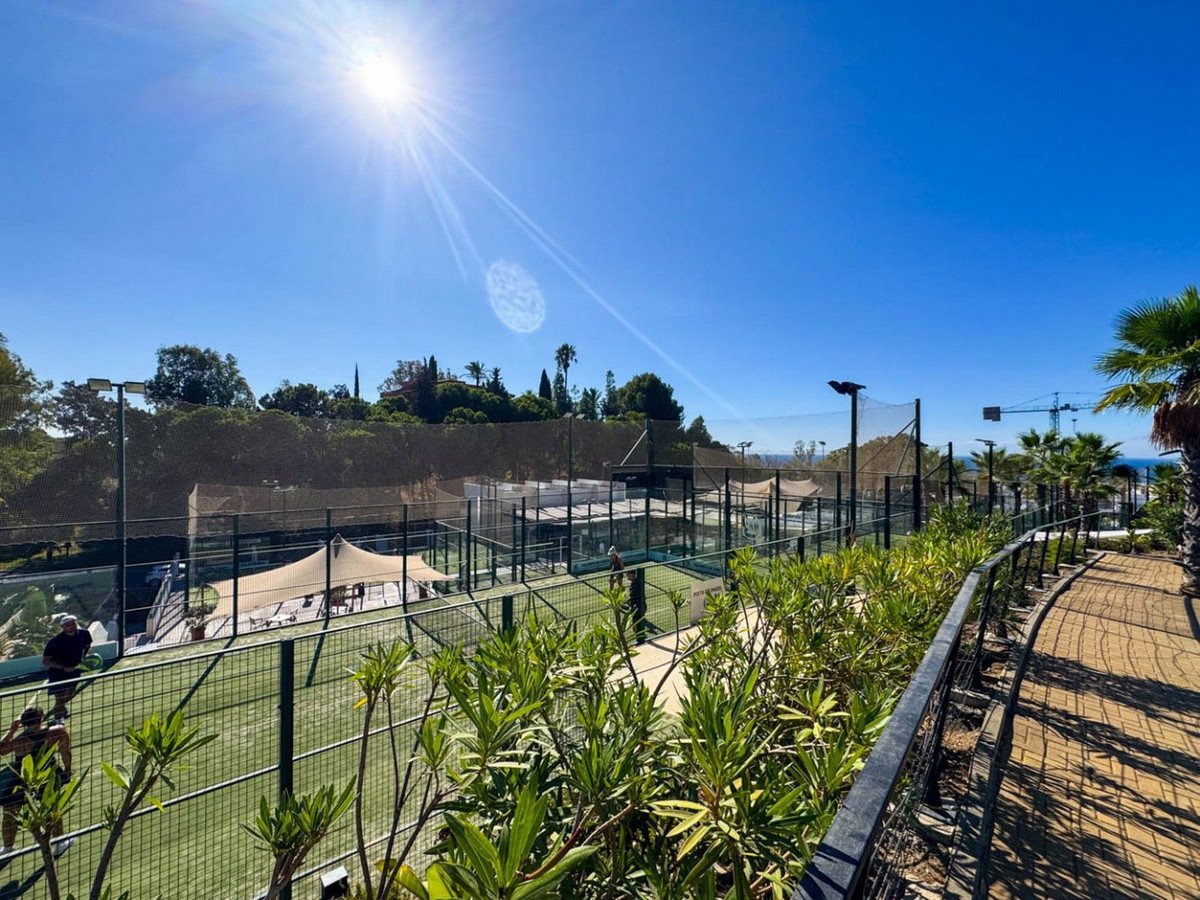2 Bed Ground Floor Apartment in Estepona
