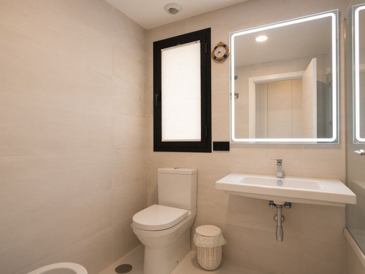2 Bed Ground Floor Apartment in Estepona