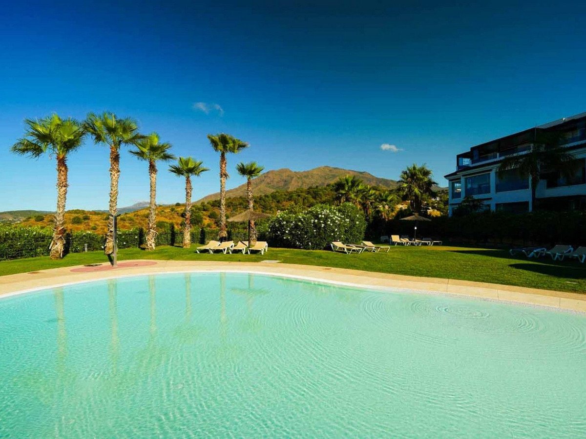 2 Bed Ground Floor Apartment in Estepona