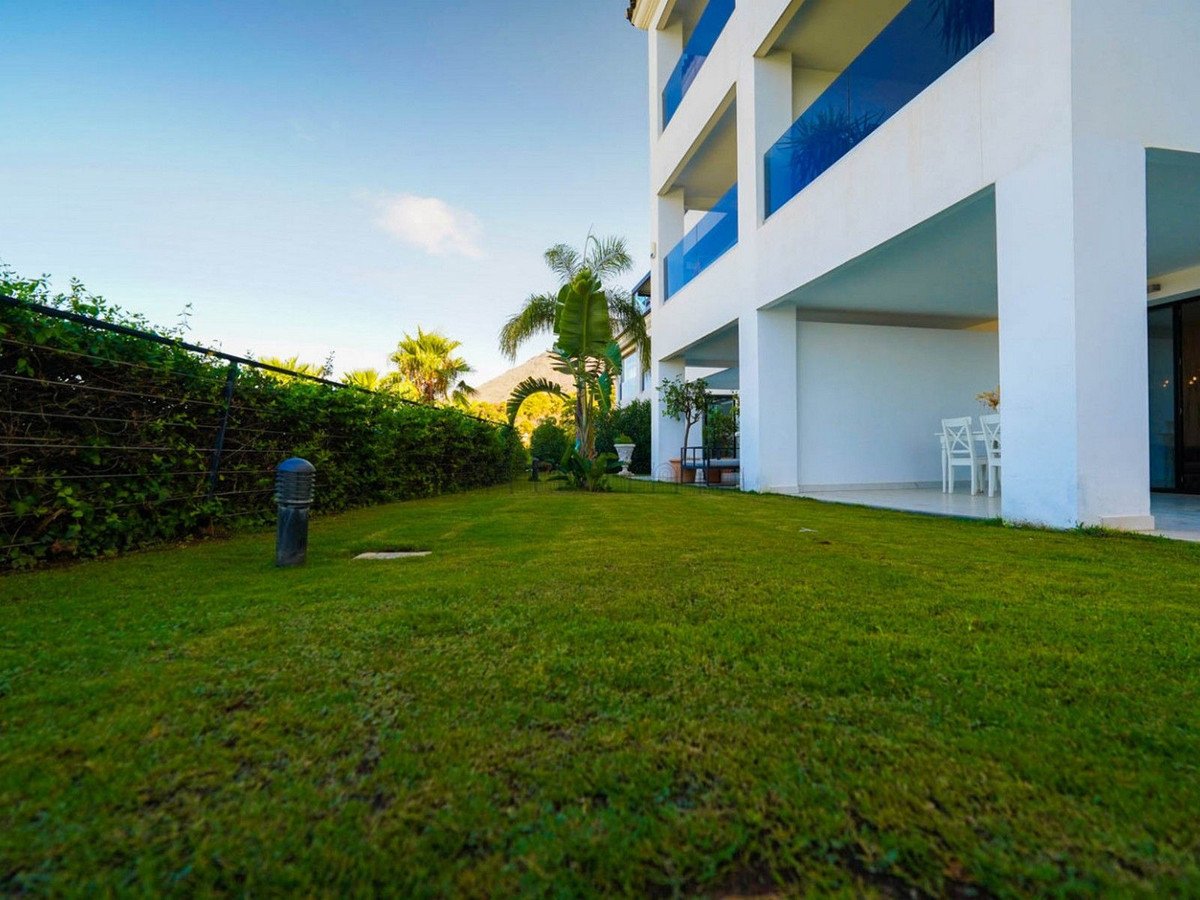 2 Bed Ground Floor Apartment in Estepona
