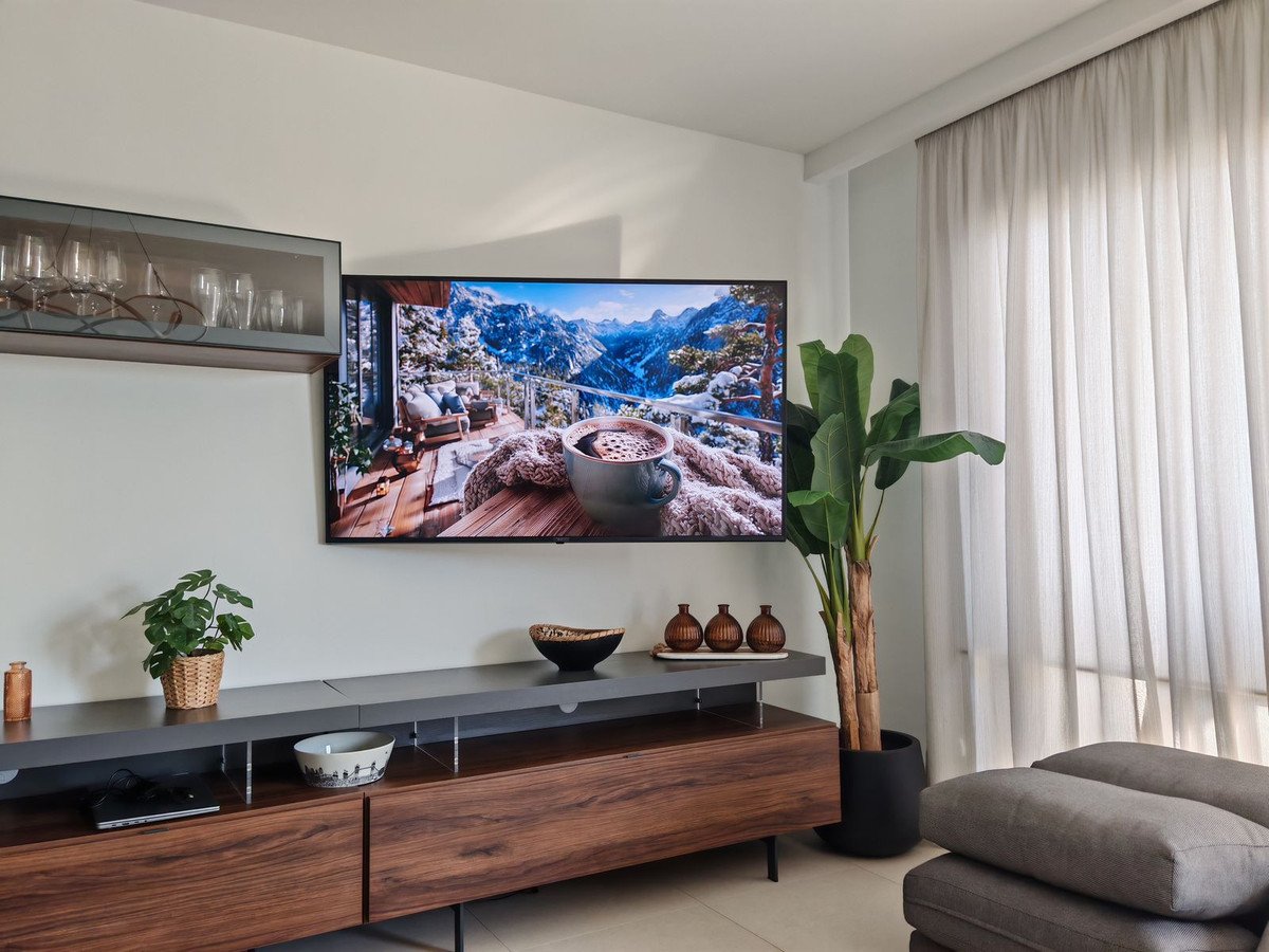 2 Bed Middle Floor Apartment in Calanova Golf