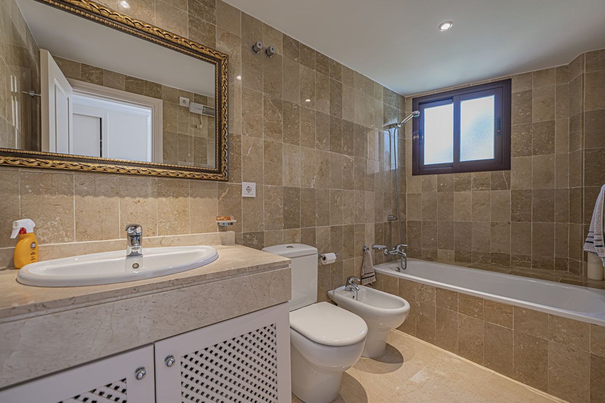 3 Bed Top Floor Apartment in Costalita