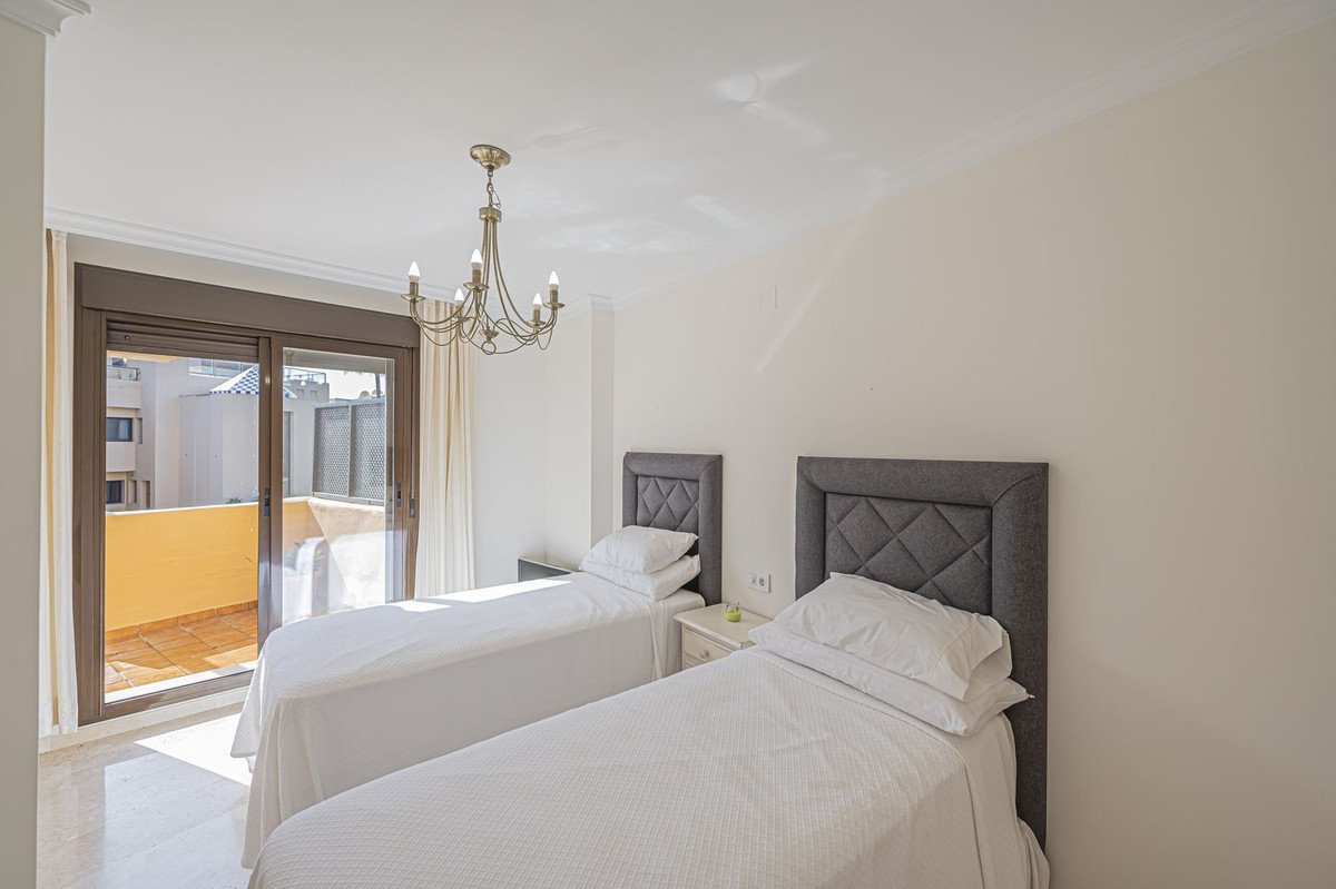 3 Bed Top Floor Apartment in Costalita