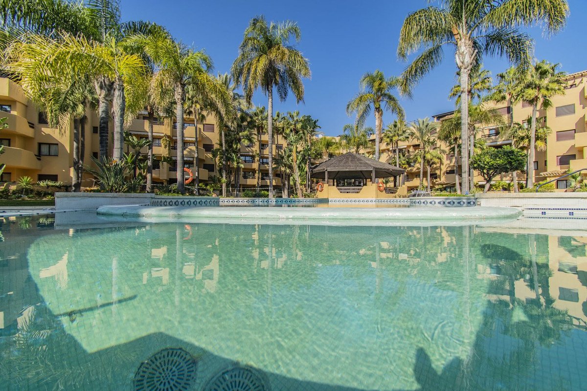 3 Bed Top Floor Apartment in Costalita