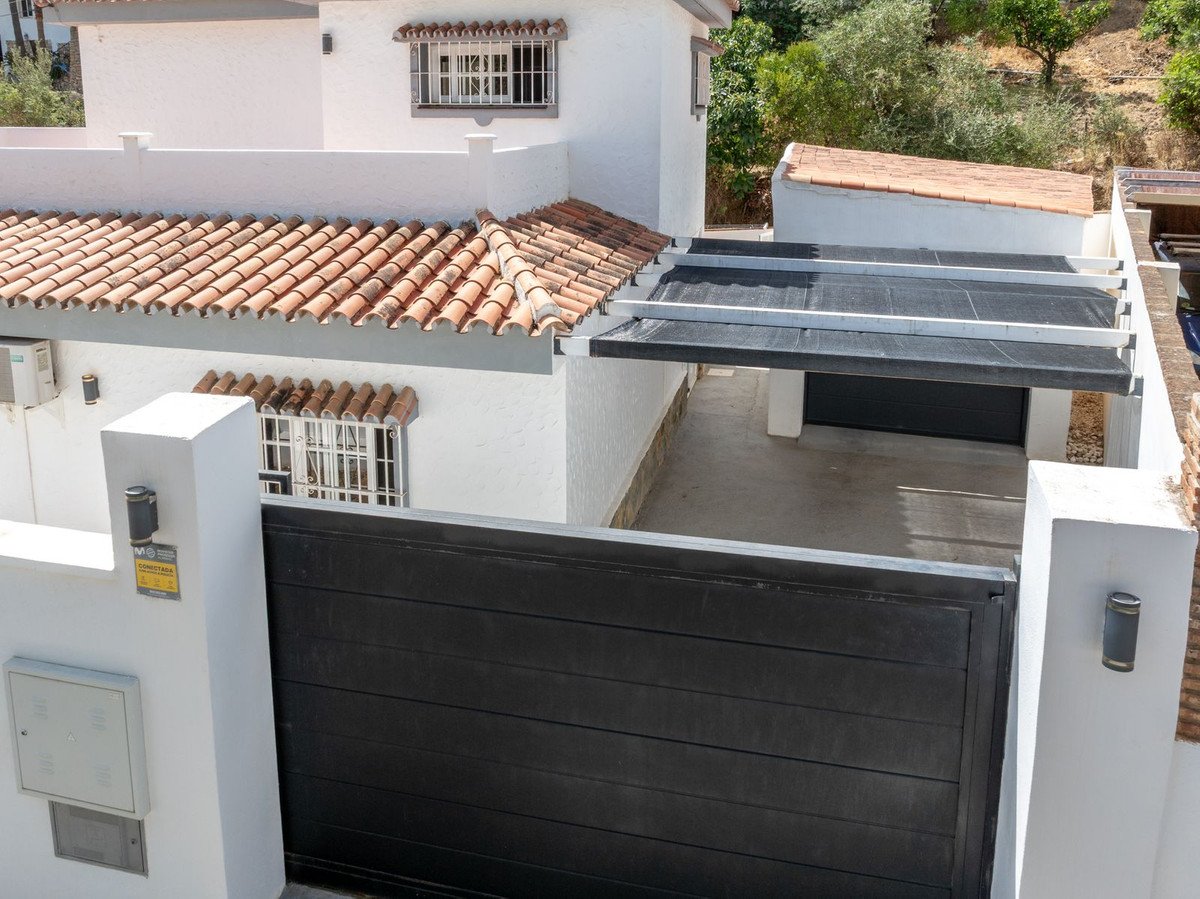 3 Bed Detached Villa in Benalmadena