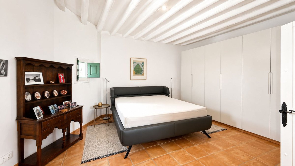 5 Bed Finca - Cortijo in Villanueva del Rosario