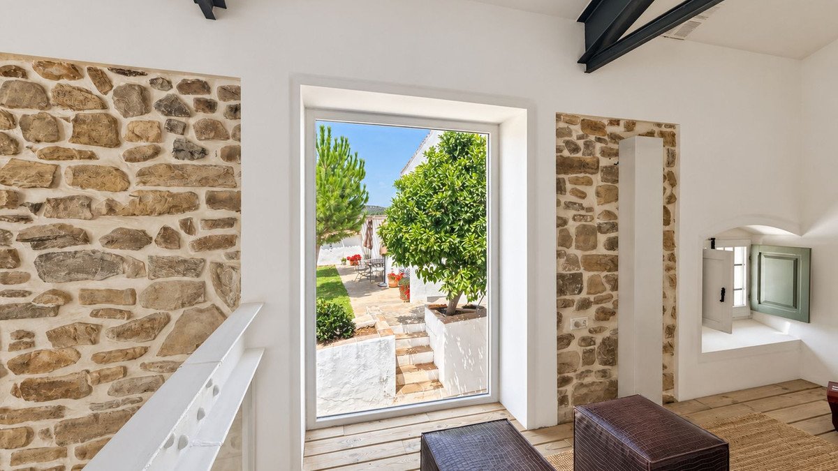 5 Bed Finca - Cortijo in Villanueva del Rosario
