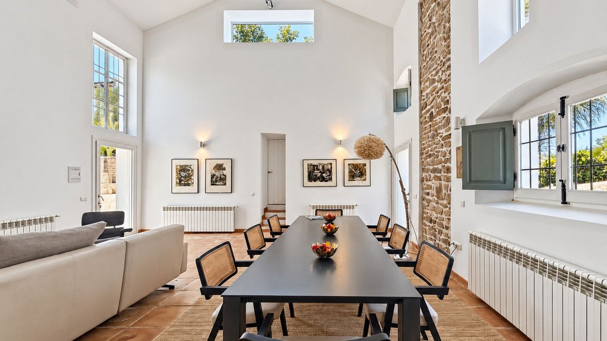 5 Bed Finca - Cortijo in Villanueva del Rosario