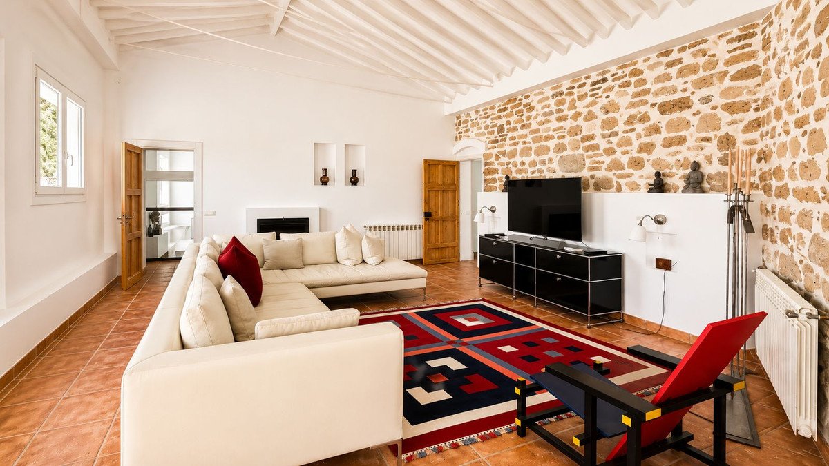 5 Bed Finca - Cortijo in Villanueva del Rosario