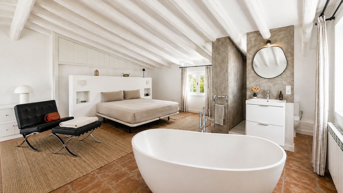 5 Bed Finca - Cortijo in Villanueva del Rosario