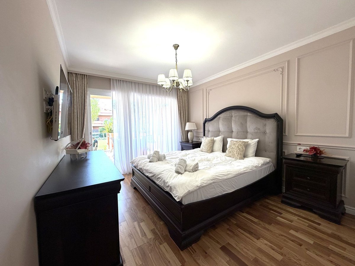 2 Bed Ground Floor Apartment in Puerto Banús