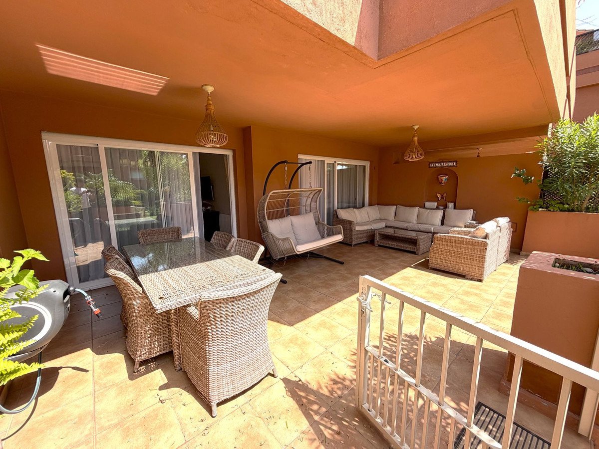 2 Bed Ground Floor Apartment in Puerto Banús