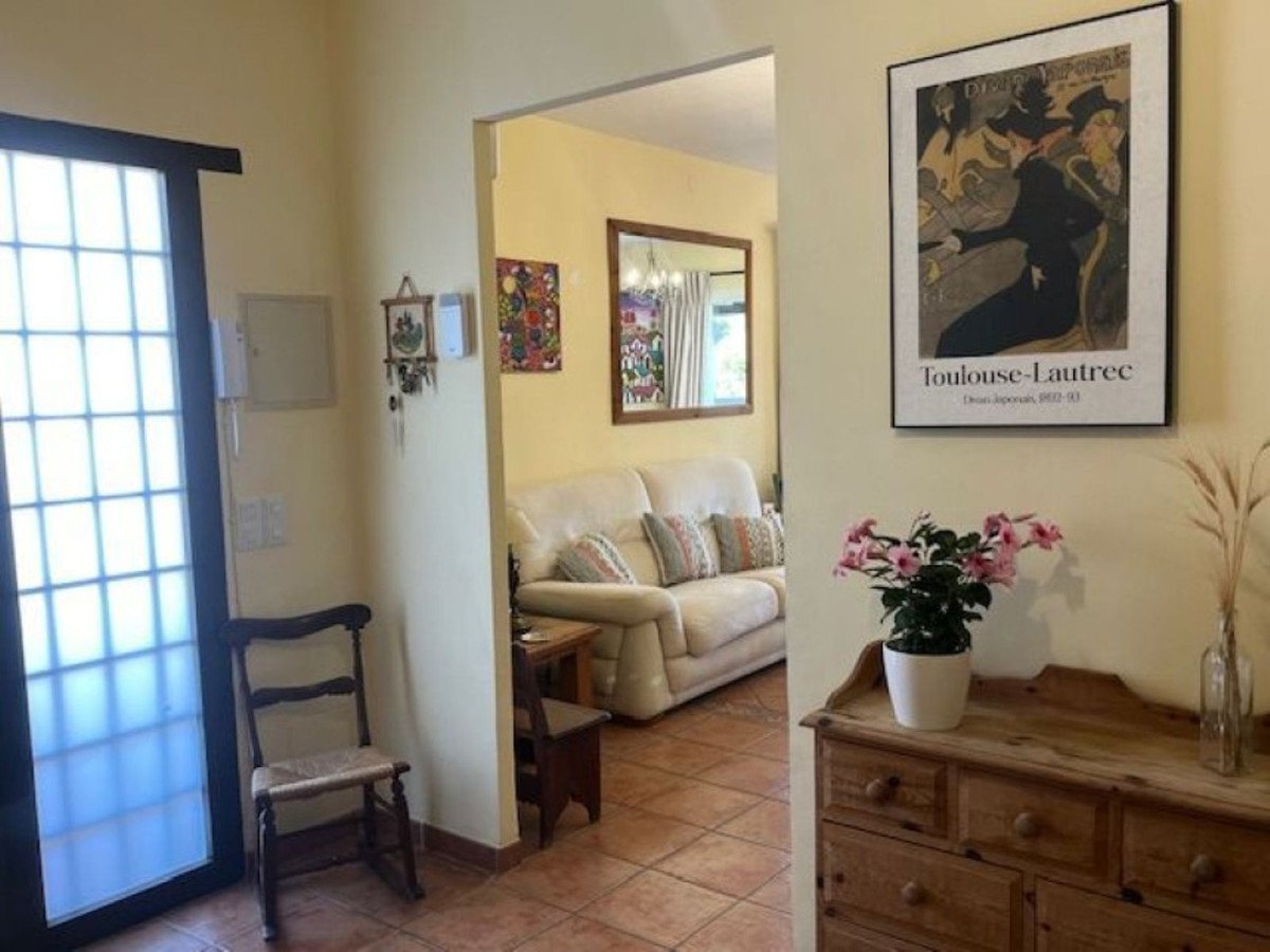 5 Bed Detached Villa in Elviria