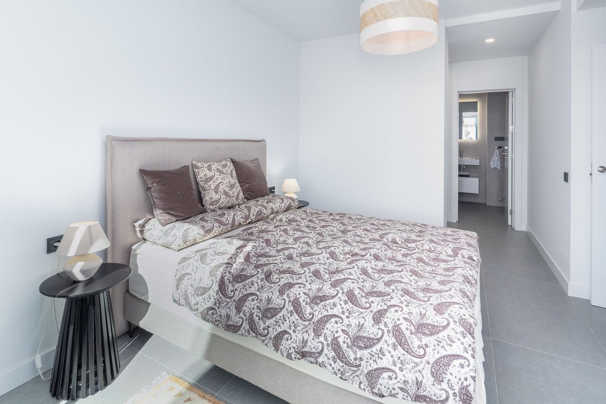 3 Bed Penthouse Duplex in Altos de los Monteros