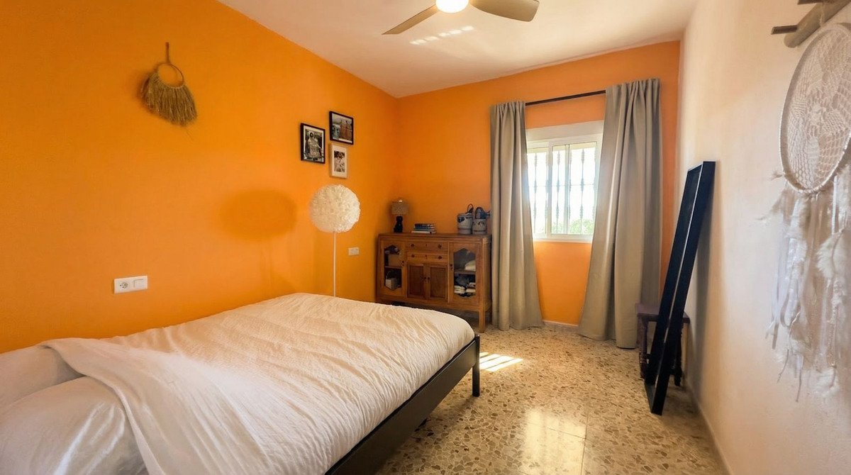 4 Bed Finca - Cortijo in Alora
