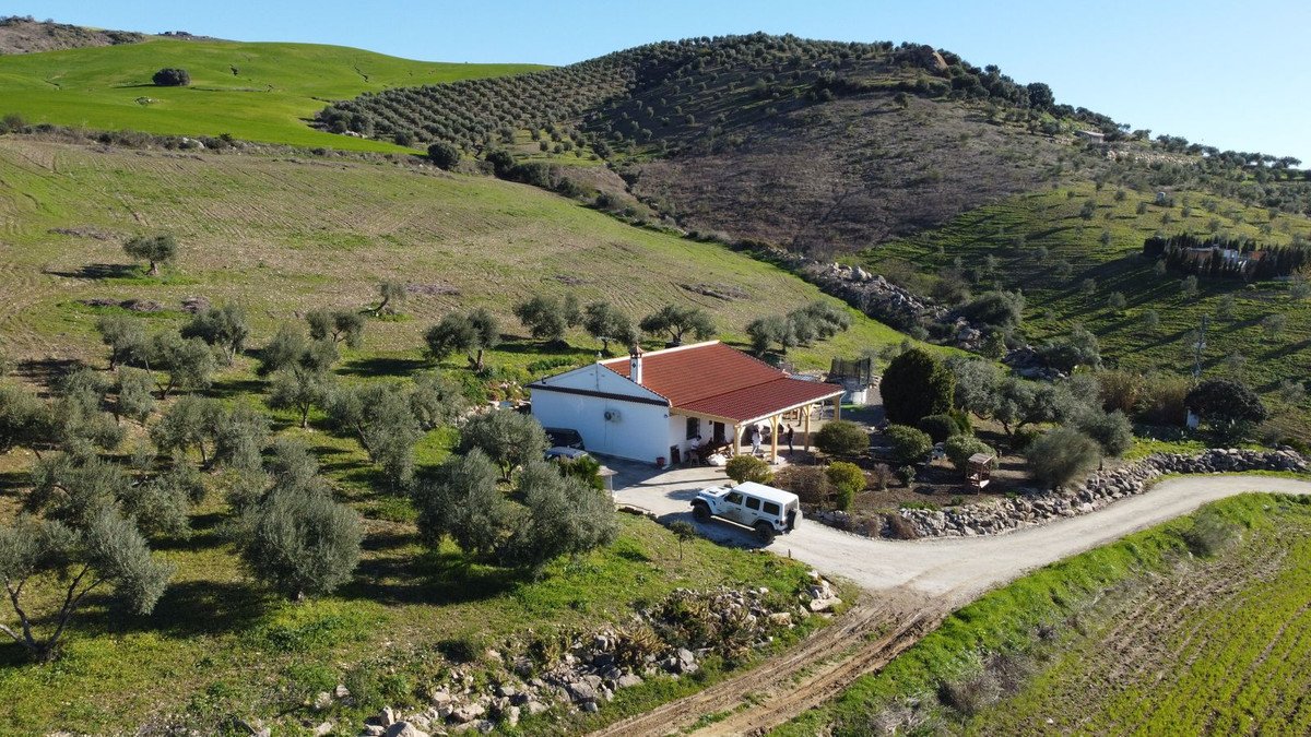 4 Bed Finca - Cortijo in Alora