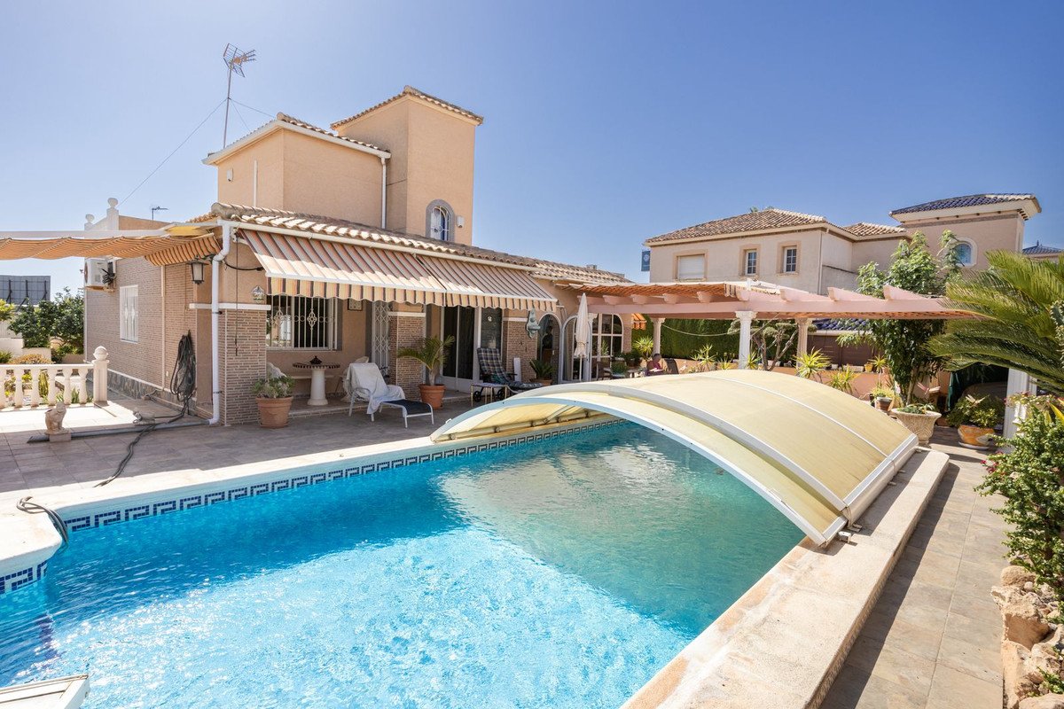 4 Bed Detached Villa in La Regia