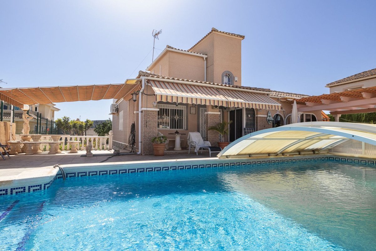 4 Bed Detached Villa in La Regia