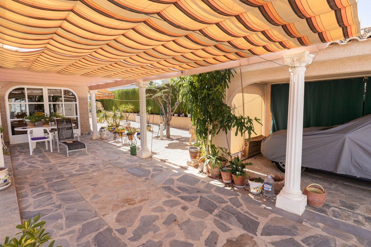 4 Bed Detached Villa in La Regia