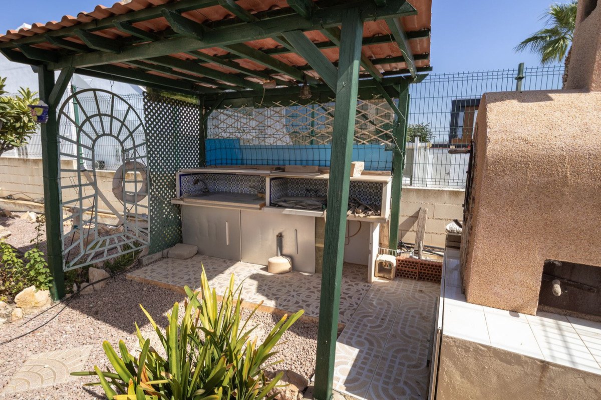 4 Bed Detached Villa in La Regia