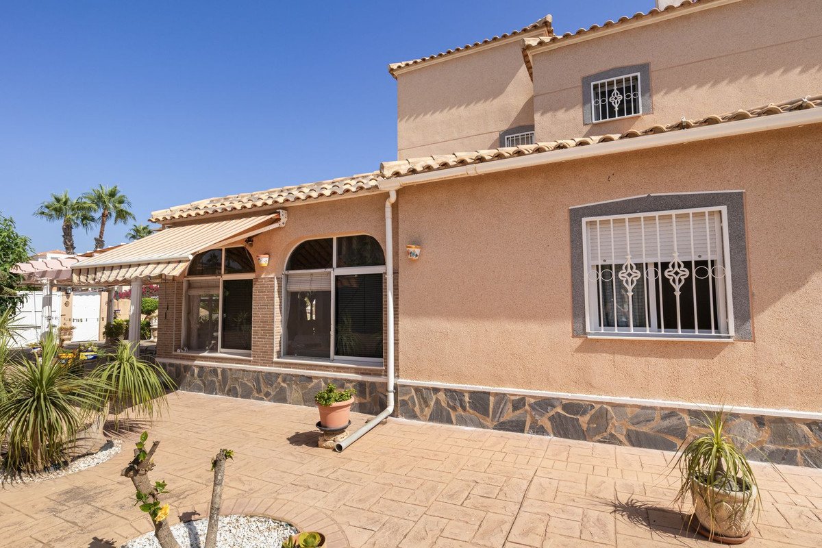 4 Bed Detached Villa in La Regia