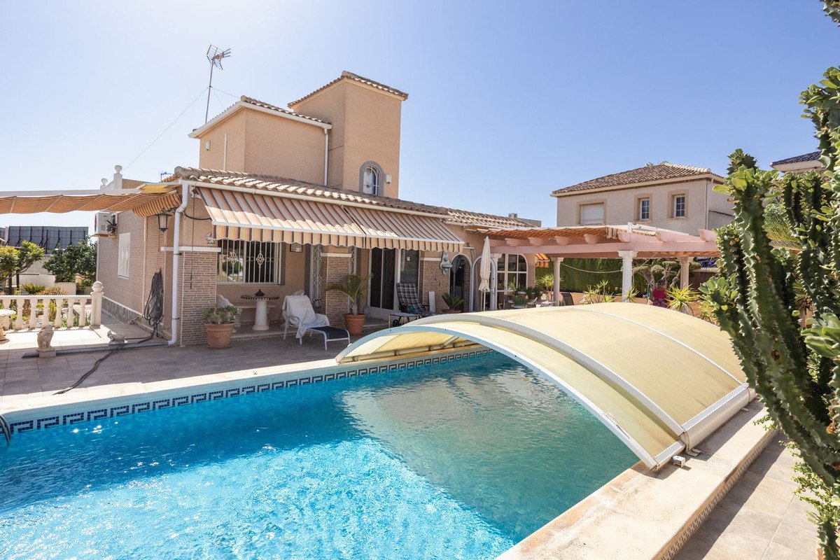 4 Bed Detached Villa in La Regia