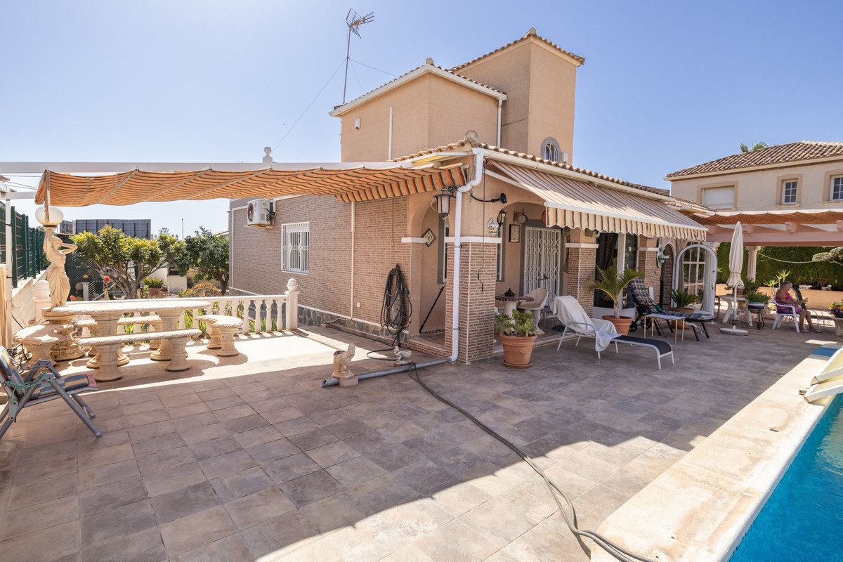 4 Bed Detached Villa in La Regia