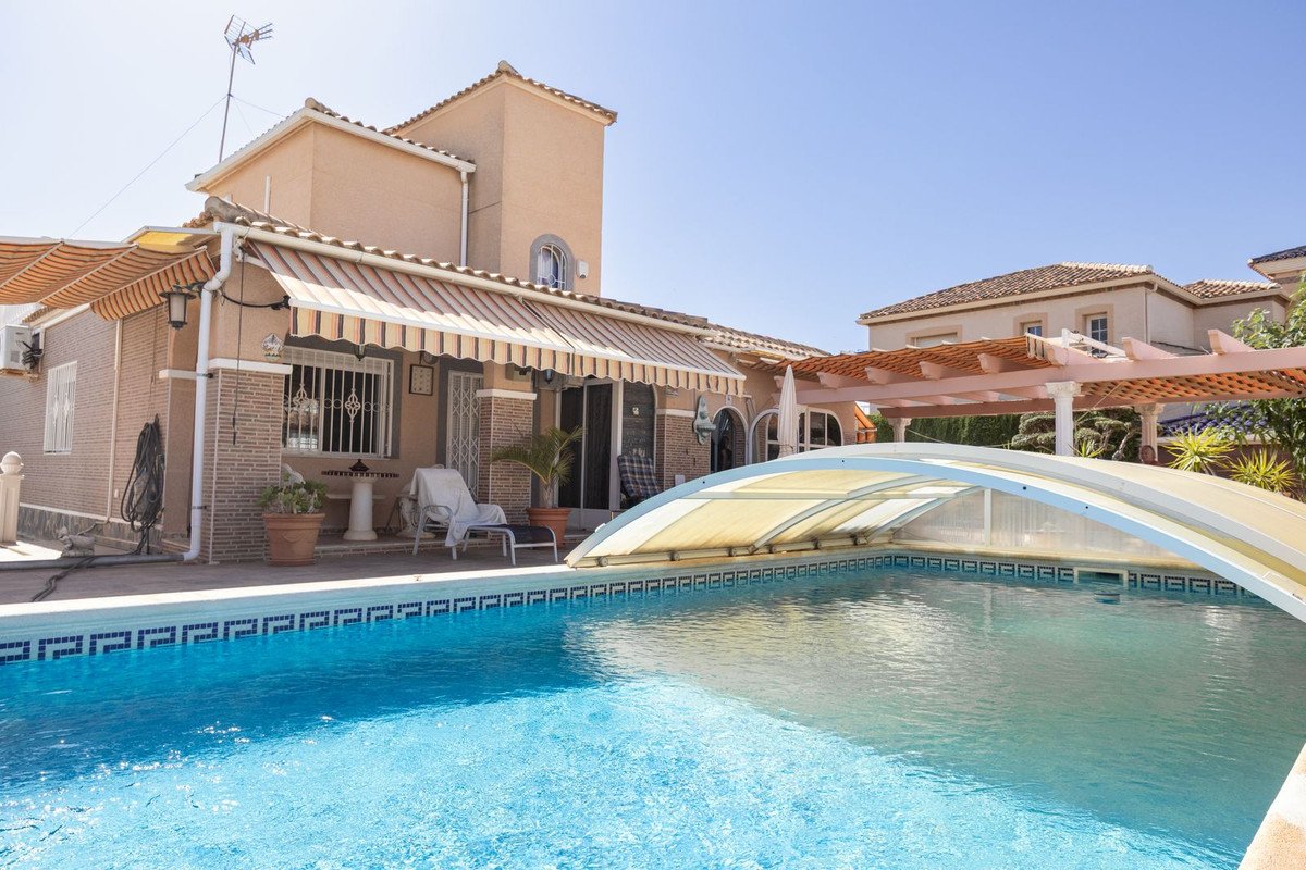 4 Bed Detached Villa in La Regia