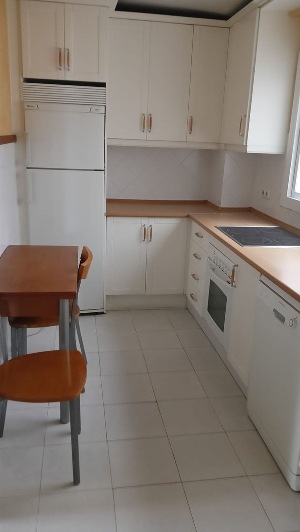 2 Bed Middle Floor Apartment in Puerto Banús