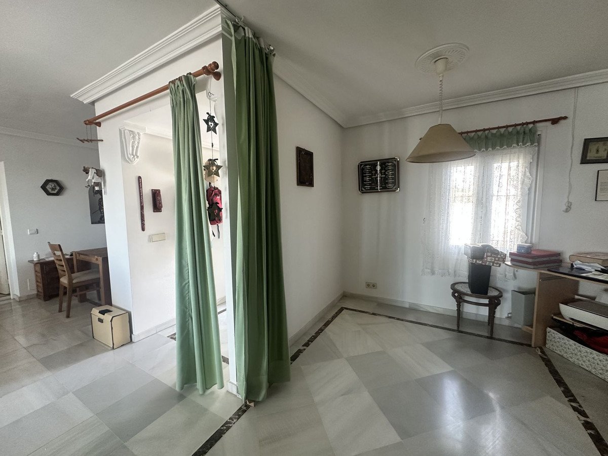 3 Bed Detached Villa in Calahonda