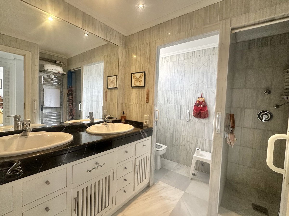 3 Bed Detached Villa in Calahonda