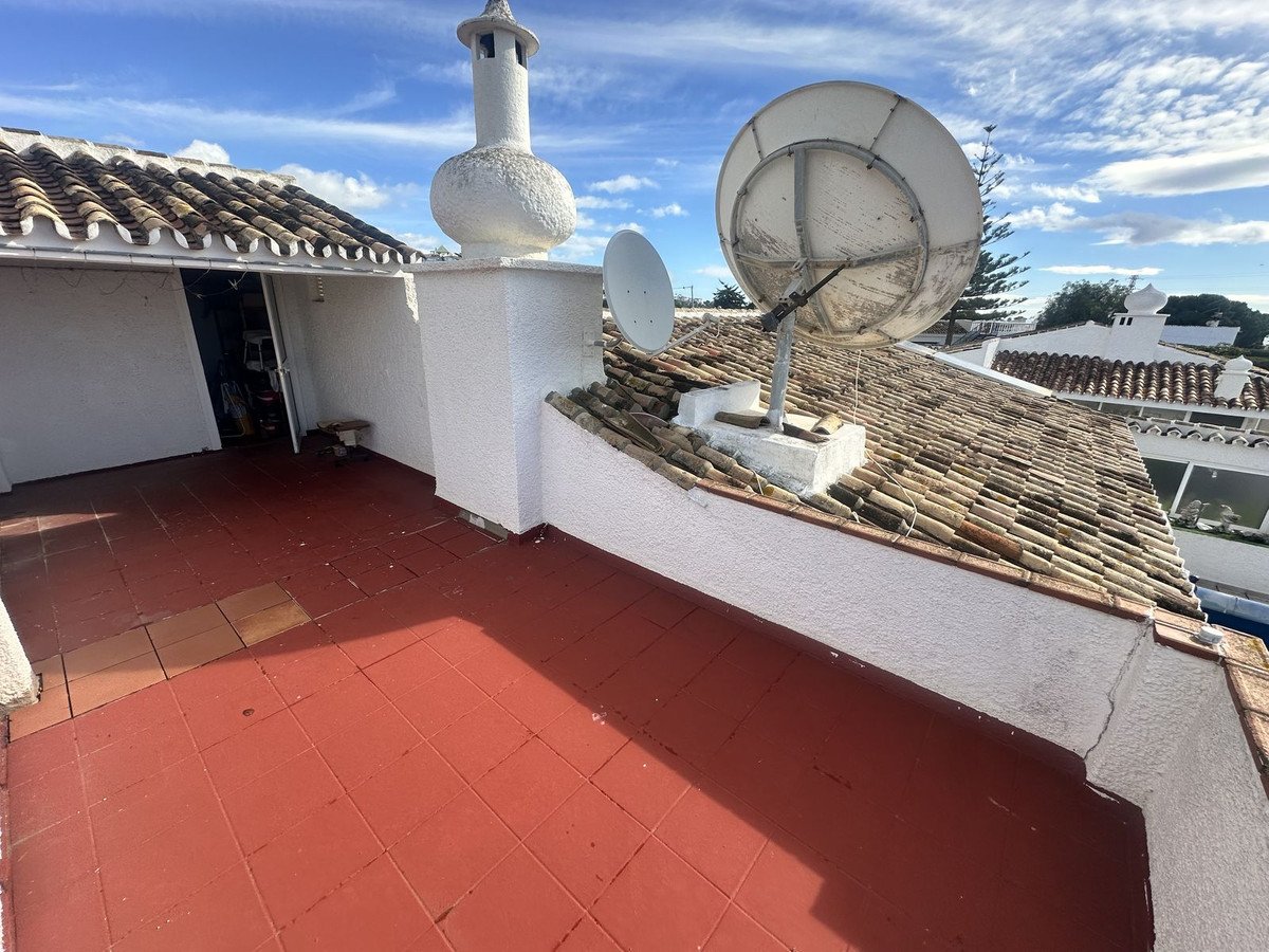 3 Bed Detached Villa in Calahonda