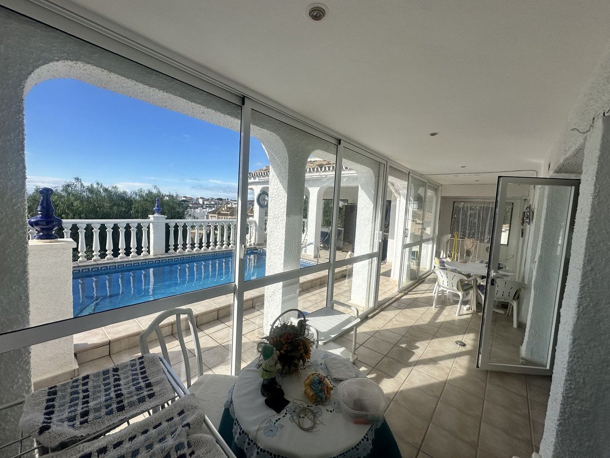 3 Bed Detached Villa in Calahonda