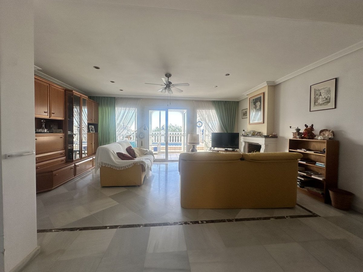 3 Bed Detached Villa in Calahonda